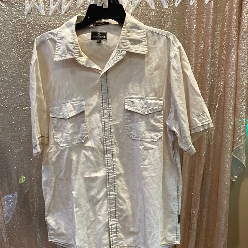 OREGANO SPAIN Short Sleeve Button-Down Shirt in Off-White